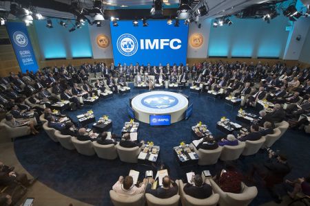 ΔΝΤ: Τρεις κίνδυνοι απειλούν την παγκόσμια ανάπτυξη