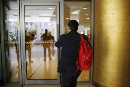 Τώρα που βρήκαμε παπά…