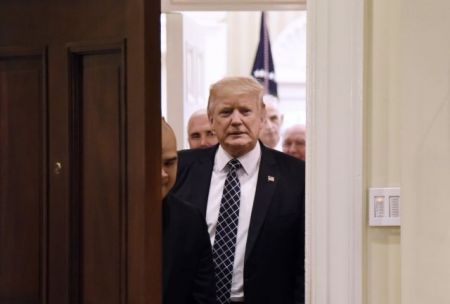 Εκατό ημέρες Τραμπ: Οι επικριτές του αμερικανού προέδρου