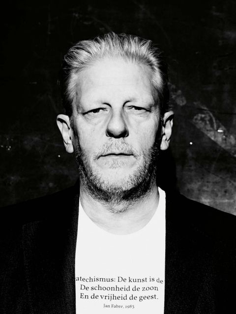 Γιαν Φαμπρ: «Ο καλλιτέχνης είναι σαν ένα αδέσποτο σκυλί»