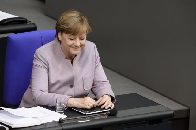 Γερμανία: Οι συντηρητικοί της Μέρκελ διευρύνουν το προβάδισμά τους