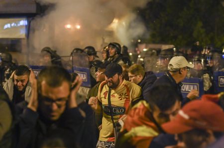 Σε διάλογο καλεί τους πολιτικούς αρχηγούς ο πρόεδρος της πΓΔΜ