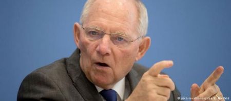 DW-Σόιμπλε προς Βρετανία: «Τίποτα δεν είναι δωρεάν»