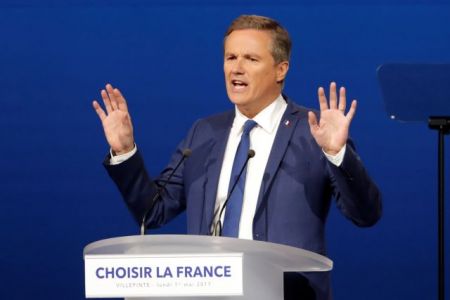 Σύμμαχος της Λεπέν λέει ότι στόχος είναι η έξοδος από «τη φυλακή της ΕΕ»