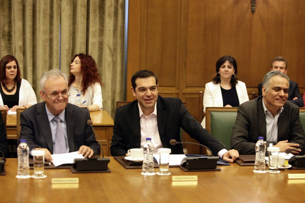Τσίπρας στο υπουργικό συμβούλιο: Στόχος μας να τελειώσει οριστικά η ταπεινωτική επιτροπεία