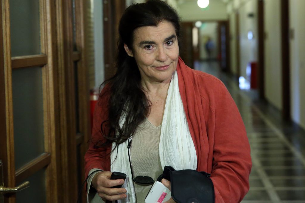 ΥΠΠΟ: Παίρνει πίσω την αναπομπή για τα κτήρια στο Ελληνικό