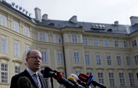 Ανακάλεσε την απόφαση παραίτησης ο τσέχος πρωθυπουργός