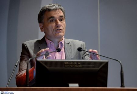 Τσακαλώτος: Τελείωσε η εποχή της ανεξέλεγκτης φοροδιαφυγής