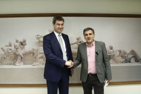 Το χρέος στη συνάντηση Τσακαλώτου-βαυαρού ΥΠΟΙΚ