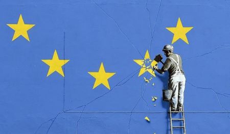 Μπαρνιέ: Δεν επιθυμούμε «μη συμφωνία» για το Brexit