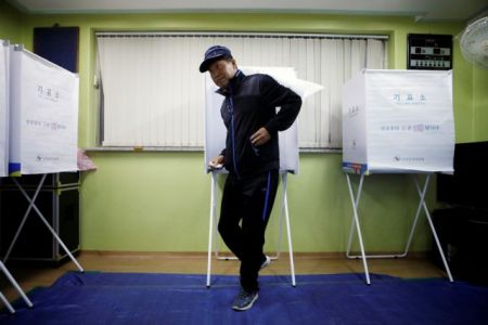 Κάλπες στη Νότιο Κορέα για την ανάδειξη προέδρου