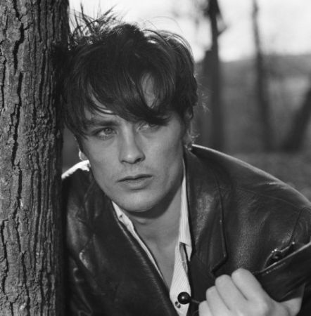 Αποχωρεί από την ενεργό δράση ο Αλέν Ντελόν