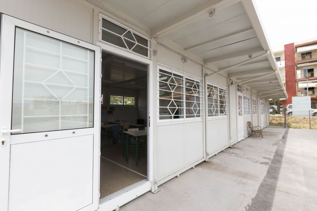 Εκτεταμένη έρευνα της ΕΛ.ΑΣ. στο Μενίδι για τον θάνατο του αγοριού