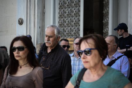 Πρόσθετοι φόροι για μισθωτούς, συνταξιούχους, επαγγελματίες, αγρότες