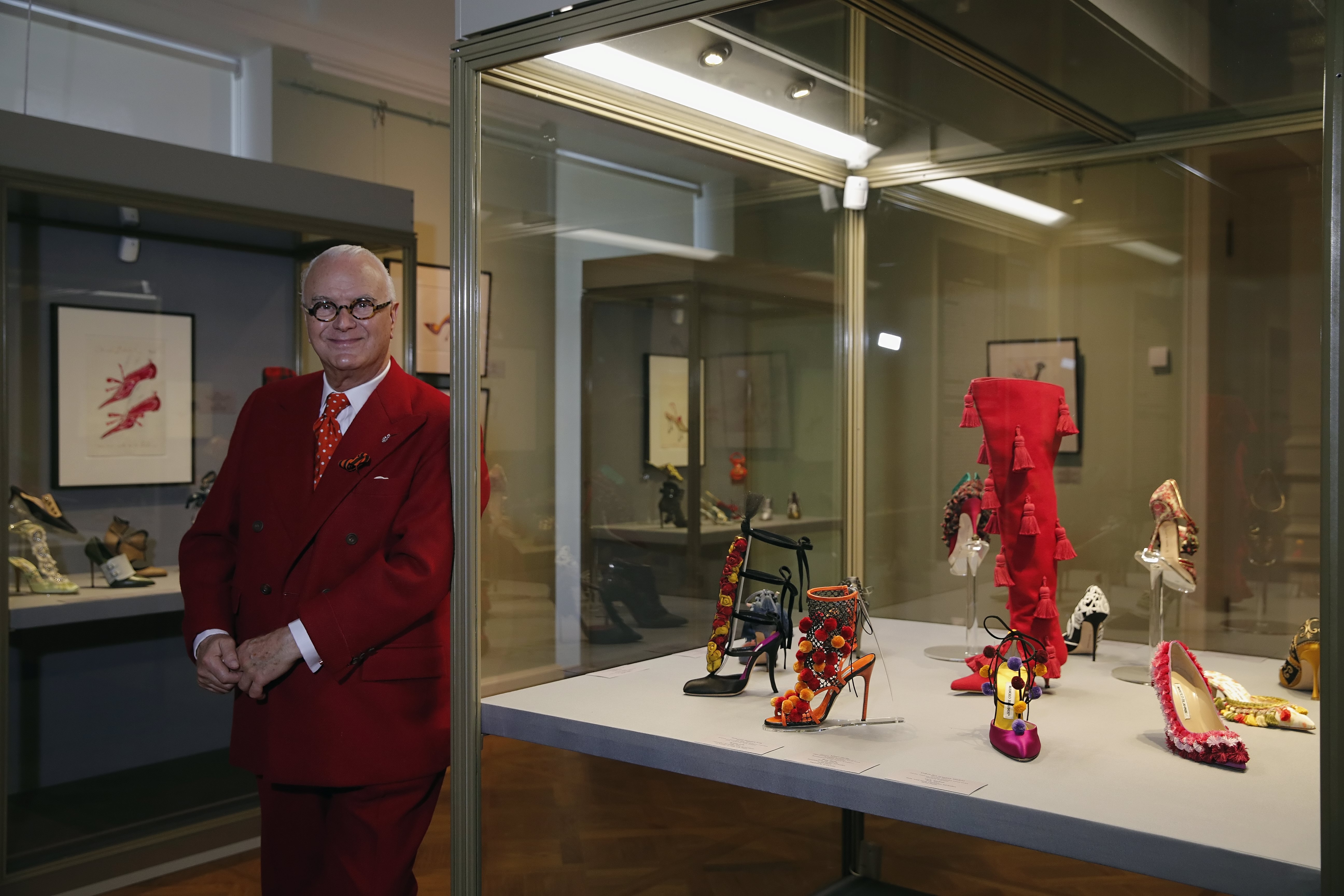 Ο Μανόλο Μπλάνικ δεν αγαπά μόνο τις γυναίκες