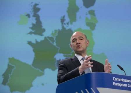 Χαμόγελα στην Κομισιόν για τους ρυθμούς ανάπτυξης στην Ευρωζώνη