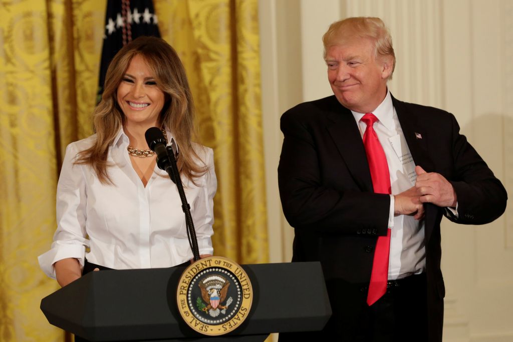 Η Μελάνια Τραμπ ανακοινώνει το πρώτο της ταξίδι στο εξωτερικό ως Πρώτη Κυρία