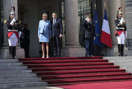 Νέος πρόεδρος της Γαλλικής Δημοκρατίας ο Εμανουέλ Μακρόν