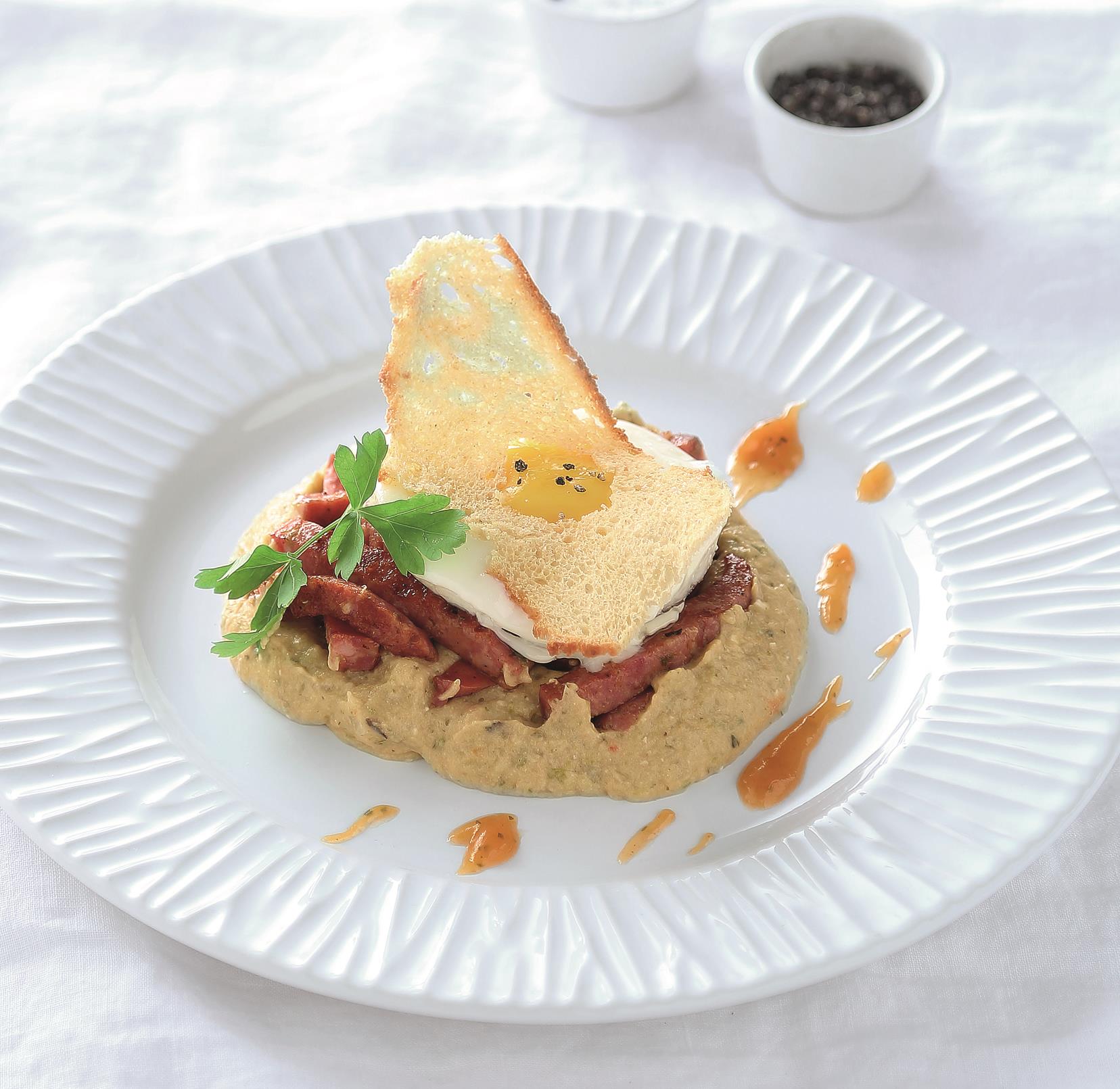 Η ΠΡΟΤΑΣΗ ΤΗΣ ΗΜΕΡΑΣ Λουκάνικα σε πουρέ από μπριάμ