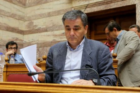 Τσακαλώτος: Μάχη για έξοδο από την επιτροπεία με τα δυσάρεστα μέτρα