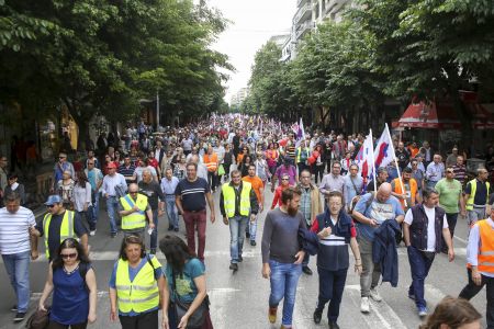 ΓΣΕΕ: Χωρίς συλλογικές συμβάσεις κάθε νόμος θα «ακυρώνεται» στην πράξη