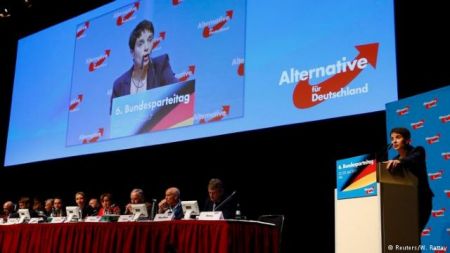 DW: Είναι το AfD ένα «κανονικό» κόμμα;