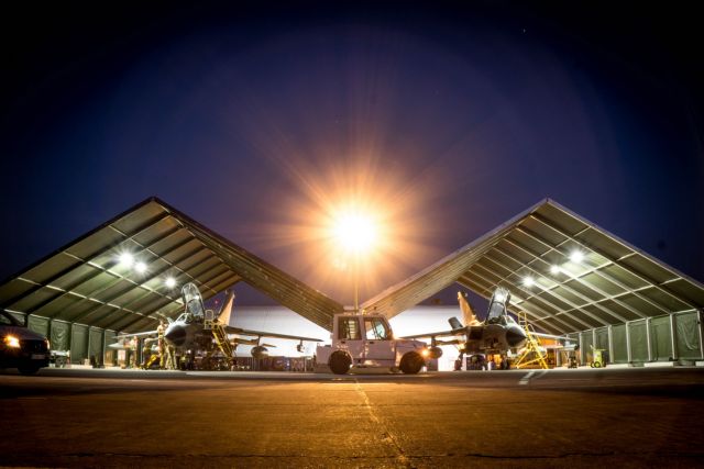 Οι γερμανοί στρατιώτες αποχωρούν από τη βάση του Ιντσιρλίκ