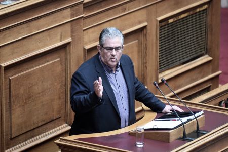 Κουτσούμπας: Διμέτωπη σκληρή επίθεση κατά ΣΥΡΙΖΑ-ΑΝΕΛ και ΝΔ