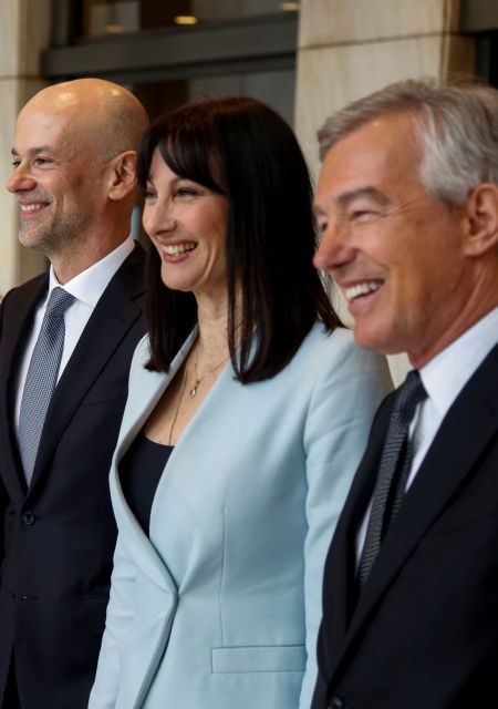 Σε κλίμα αισιοδοξίας η αλλαγή σκυτάλης στον τουρισμό