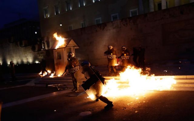 Ανησυχία στην ΕΛΑΣ από τις νέες επιδείξεις ισχύος των αντιεξουσιαστών