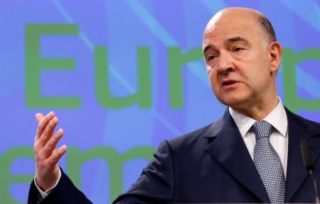 Πιέρ Μοσκοβισί: Η Μέι έχασε το στοίχημα