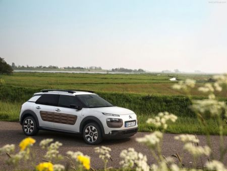 Citroen C4 Cactus: Τραβάει τα βλέμματα