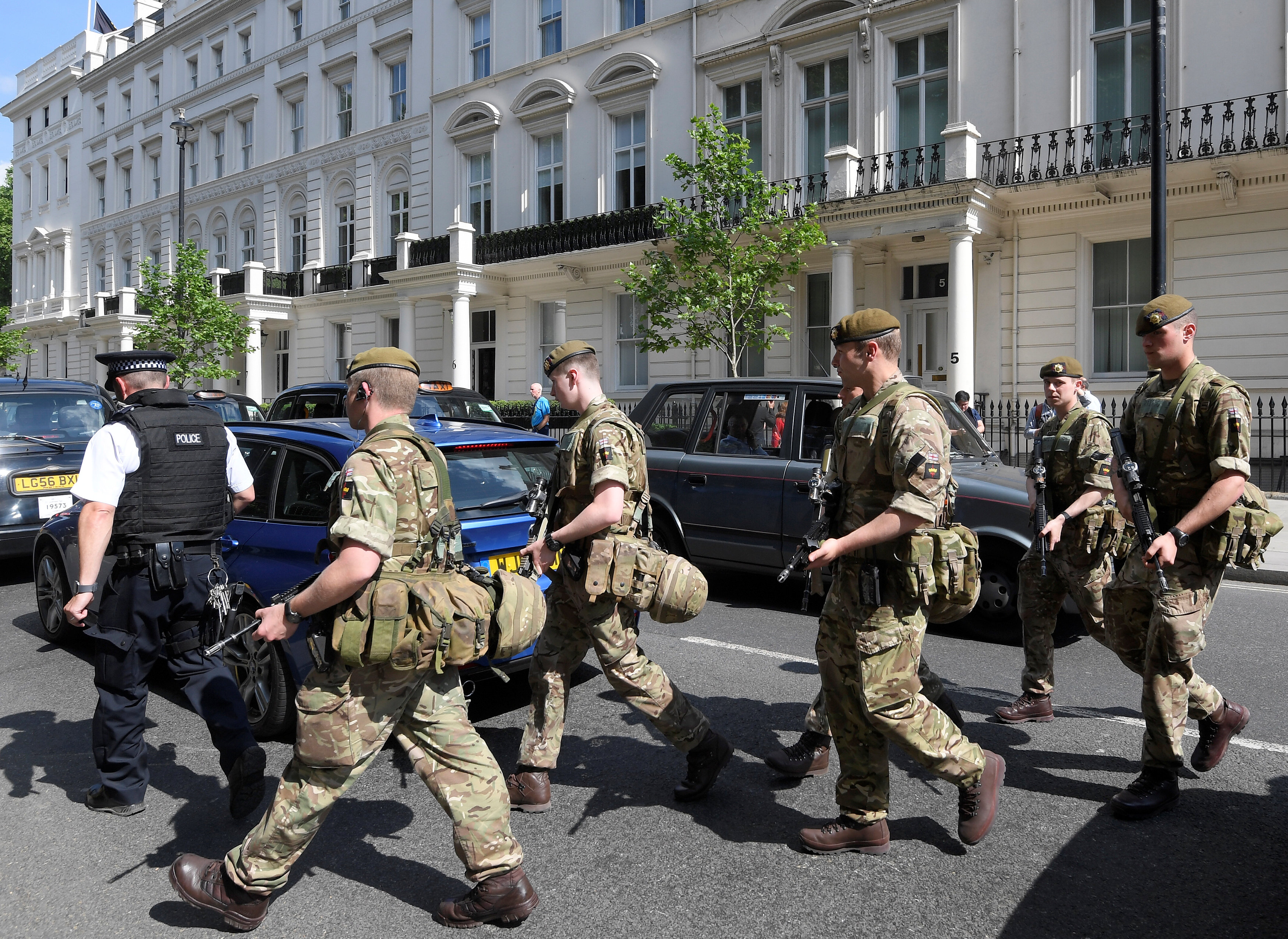 Βρετανία: Διαδοχικές συλλήψεις για το «δίκτυο» της επίθεσης στο Μάντσεστερ