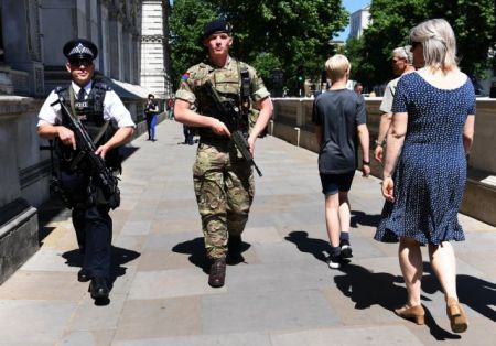 Βρετανία: «Τεράστια πρόοδος» στην έρευνα για το Μάντσεστερ