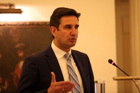 Παραιτήθηκε ο γγ του ΕΟΤ, Δ. Τρυφωνόπουλος