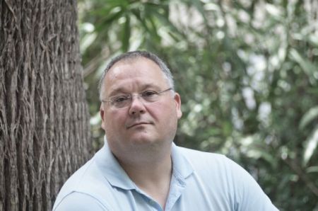 Κας Μούντε: «Επικίνδυνο να παίζεις στο γήπεδο ενός λαϊκιστή ηγέτη»