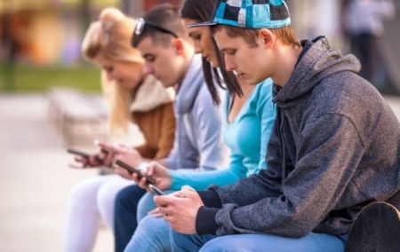 «Τειρεσίας» για τους κακοπληρωτές της κινητής τηλεφωνίας