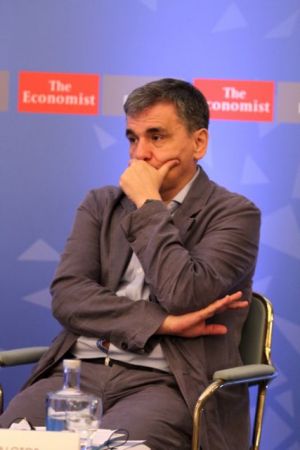 Αυτός, αυτοί και τα μυστήρια