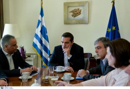 Τσίπρας: Νομοθετικές πρωτοβουλίες για την ισότητα των φύλων και την ιθαγένεια