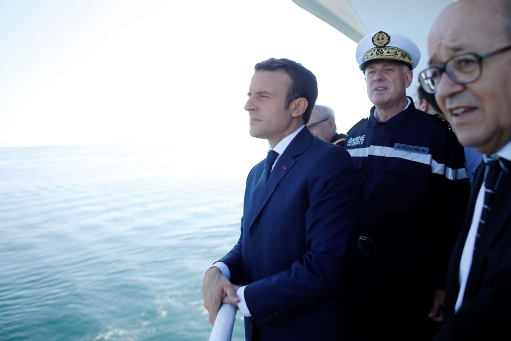 Απόλυτη πλειοψηφία για το κόμμα του Μακρόν δείχνει δημοσκόπηση