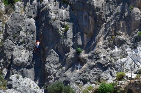 Επιχείρηση για τον απεγκλωβισμό αναρριχητή στον Ολυμπο