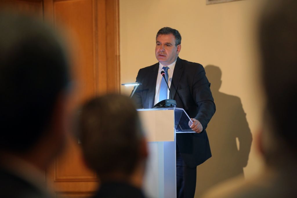 ΙΟΒΕ: Σε τροχιά ανάκαμψης η ελληνική οικονομία