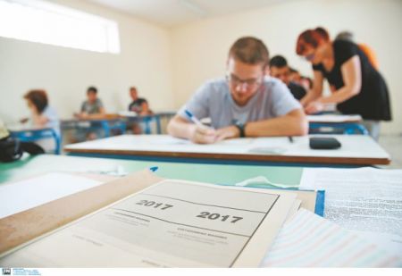 Εκπτώσεις σε πρωτοετείς φοιτητές από Ηellenic Seaways και Μinoan Lines