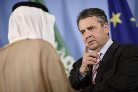 Αποκλιμάκωση της κρίσης στον Κόλπο ζήτησε το Βερολίνο