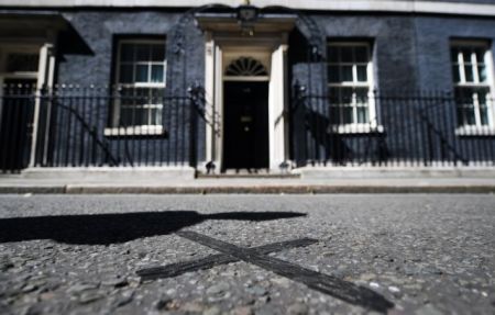 Βρετανία: κάλπες στη σκιά των τρομοκρατικών επιθέσεων και στο βάθος Brexit