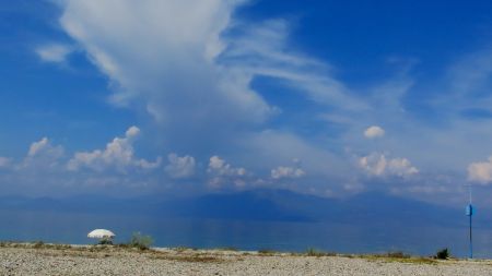 Άστατος ο καιρός το Σάββατο