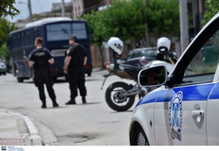 Μοτοσυκλετιστής στη Δραπετσώνα τραυματίζεται από αδέσποτα σκάγια