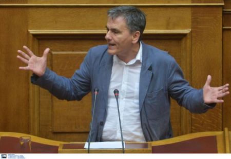 «Ζώνη ασφαλείας» για το χρέος