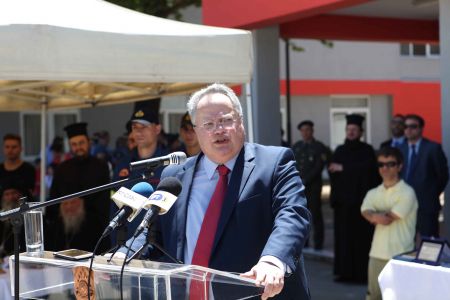 Συνάντηση Κοτζιά με τον Μαυροβούνιο ομόλογό του Σ. Νταρμάνοβιτς