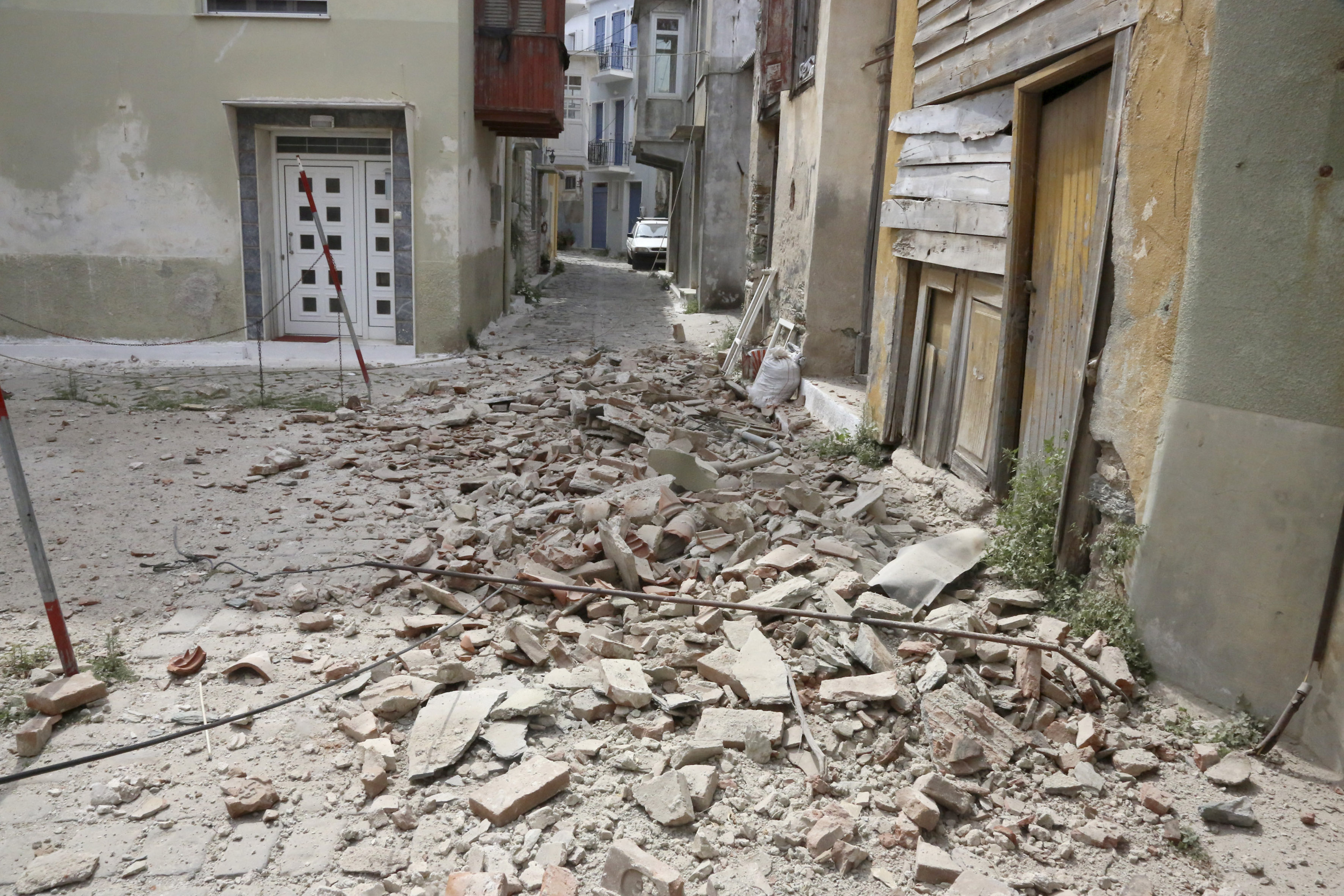 Strong earthquake (6,1 Richter) south of Lesvos – Building damages